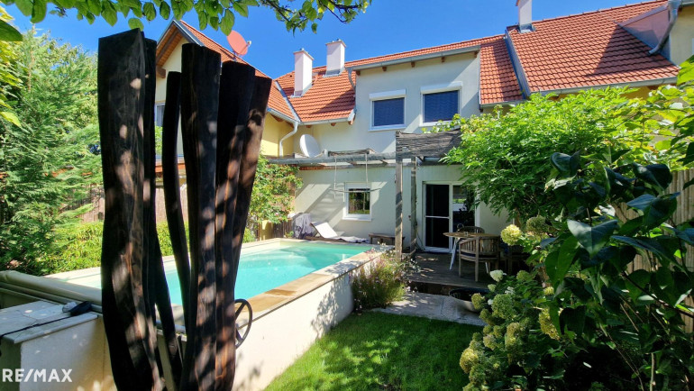 Haus - 2540, Bad Vöslau - Charmantes Reihenhaus mit Garten, Pool und Terrasse – gepflegt &amp; bezugsbereit ab Sommer 2026