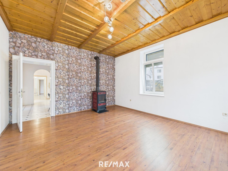 Wohnung - 2460, Bruckneudorf - Geräumige Erdgeschosswohnung mit vielseitigen Nutzungsmöglichkeiten