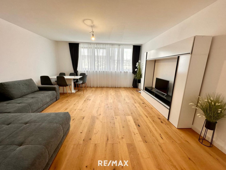 Wohnung - 1180, Wien - 3 Zimmer mit Klimaanlage 2 Badezimmer 10 m² Balkon im Innenhof