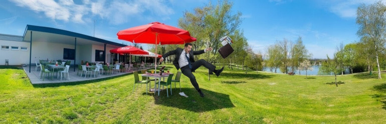 Haus - 7035, Steinbrunn - Sommerfrische in Steinbrunn: Gönnen Sie sich ein Stück Paradies. Nur wenige Meter zum Badeteich!