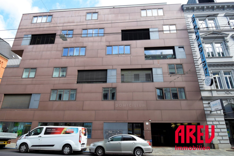 Immobilie - 4020, Linz - TIEFGARAGENSTELLPLATZ IN LINZ - SICHERN SIE SICH IHRE PARKMÖGLICHKEIT