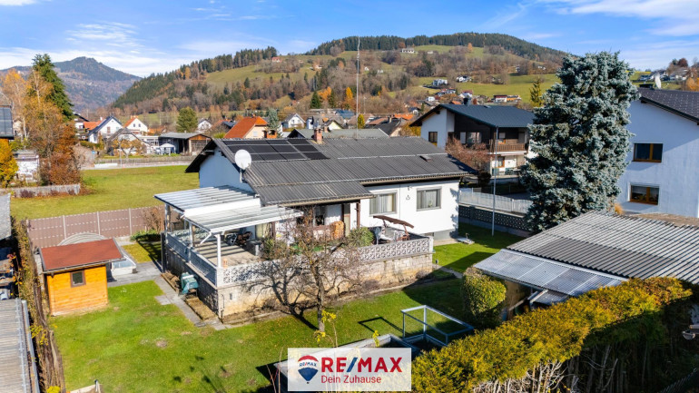 Haus - 9560, Feldkirchen in Kärnten - Elegantes Wohnhaus mit Pool und Sauna in zentraler Lage von Feldkirchen