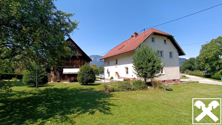 Haus - 9587, Arnoldstein - Großzügiges Mehrfamilienhaus mit Ausbaupotenzial nahe Villach, Italien und Slowenien