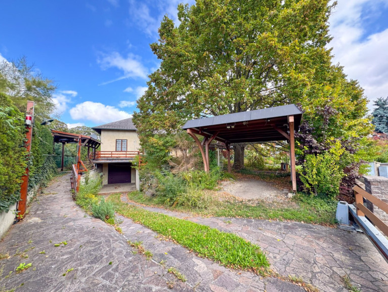 Haus - 2000, Stockerau - 🏡 Großzügiges Einfamilienhaus mit Werkstattkeller, Garage & Terrasse in Stockerau mit Ausbaupotenzial!