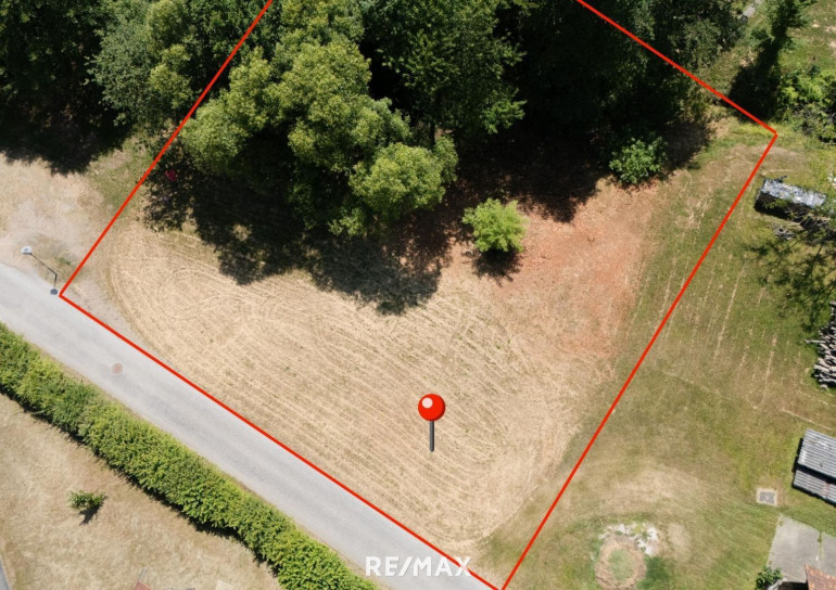 Grundstück - 8541, Mainsdorf - Bad Schwanberg: ca. 949 m² Grundstück in ruhiger Lage mit Wohn- und Freilandwidmung