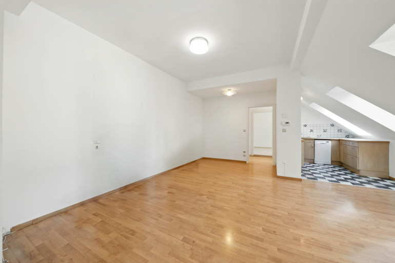 Wohnung - 2020, Hollabrunn - Hervorragendes Preis-Leistungs-Verhältnis! Moderne 3-Zimmer-Wohnung im Zentrum mit PKW Stellplatz