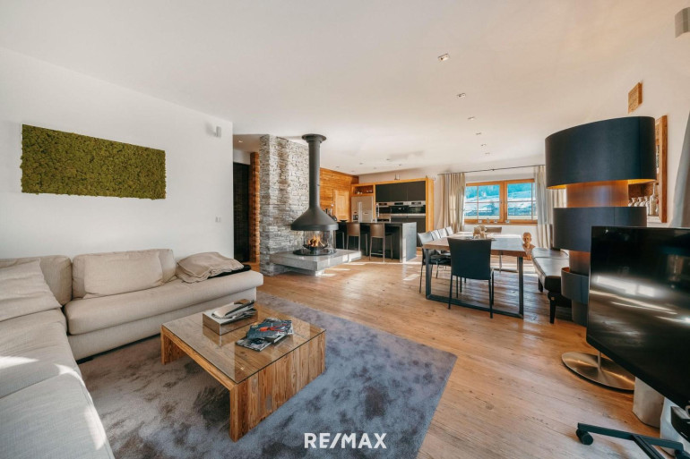 Haus - 6372, Oberndorf in Tirol - Alpine Eleganz trifft Panorama – exklusive Immobilie in Premiumqualität