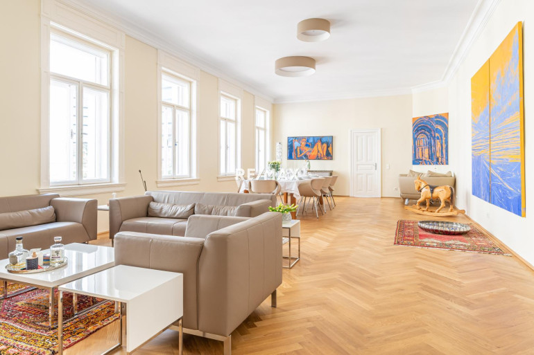 Wohnung - 1040, Wien - Stilvoll residieren auf höchstem Niveau - Wohnen im Altbaustil!