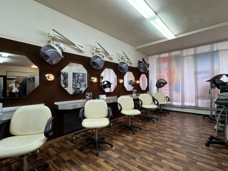 Einzelhandel - 1030, Wien - Friseursalon - Superpreis