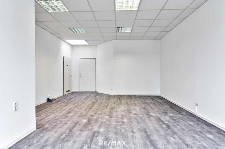 Büro / Praxis - 5204, Straßwalchen - Bürofläche für Macher – Start-ups und Freiberufler willkommen
