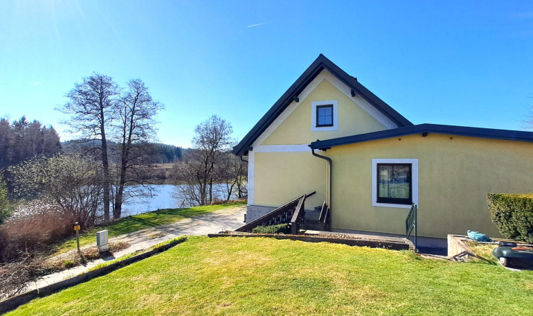Haus - 3860, Heidenreichstein - Haus mit Seeblick in grüner Ruhelage