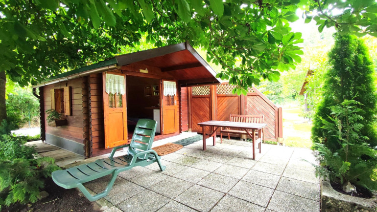 Haus - 2095, Unterthürnau - Garten mit Gartenhaus und Silo