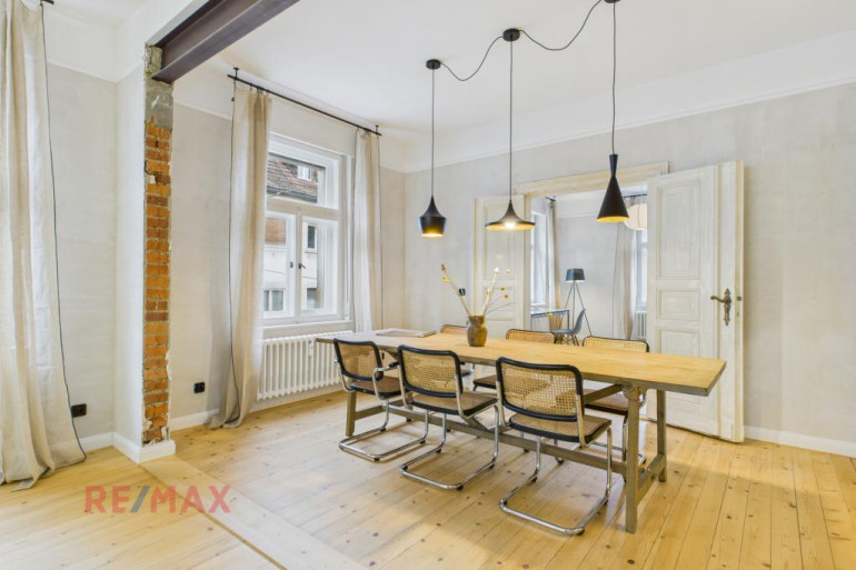 Wohnung - 6900, Bregenz - Exklusives Wohnerlebnis auf 150 m² – designvoll saniert, nahe See und Stadt