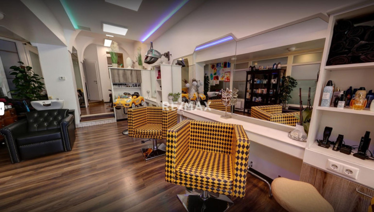 Halle / Lager / Produktion - 4820, Bad Ischl - Bad Ischl: Lokalanteil in Bestlage zur Pacht. CoWorking gemeinsm mehr Umsätze