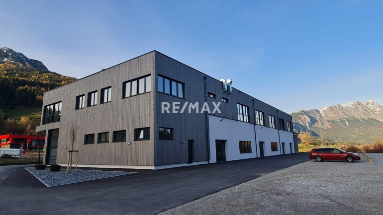 Halle / Lager / Produktion - 8962, Gröbming - Lager 12 in einem neu errichteten Komplex im Gewerbepark Gröbming