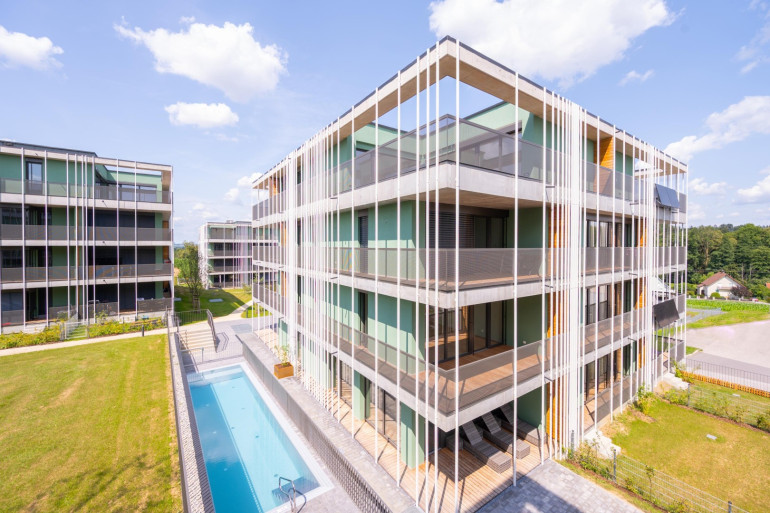 Wohnung - 4540, Bad Hall - Bezugsfertig - Dachgeschosswohnung + 50 m² Dachterrasse -  TASSILO VILLEN - Wohnen wie im Urlaub I HAUS B I TOP - B42