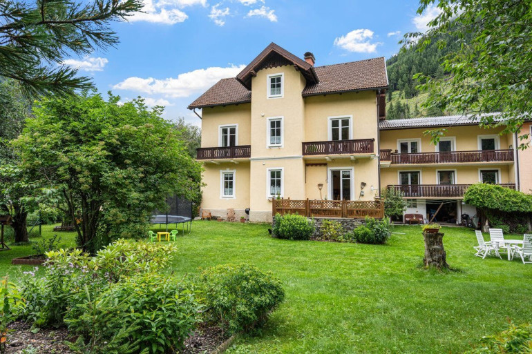Haus - 9822, Mallnitz - Charmantes Haus mit 4 Ferienwohnungen und Privatwohnung im Herzen von Mallnitz
