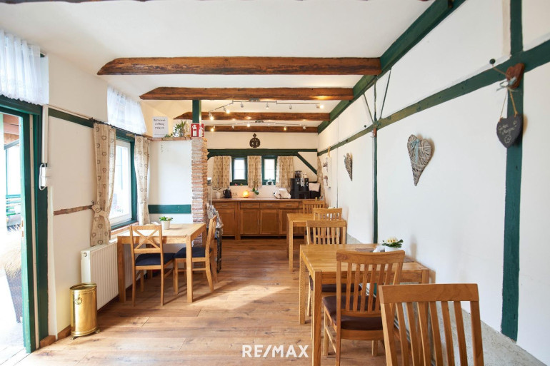 Gastgewerbe - 2625, Schwarzau am Steinfeld - <b>Gut eingeführtes Gästehaus in Schwarzau am Steinfeld – gepflegt, charmant und sofort verfügbar!</b>