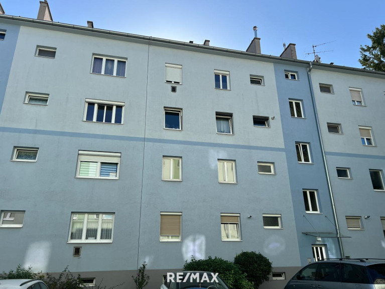 Wohnung - 2700, Wiener Neustadt - <b>Moderne 2-Zimmer-Wohnung mit Balkon in Wiener Neustadt – Erstbezug nach Sanierung!</b>