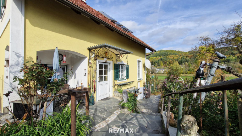 Haus - 7423, Sinnersdorf - Entzückendes Einfamilienhaus mit Gartenoase in sonniger Lage