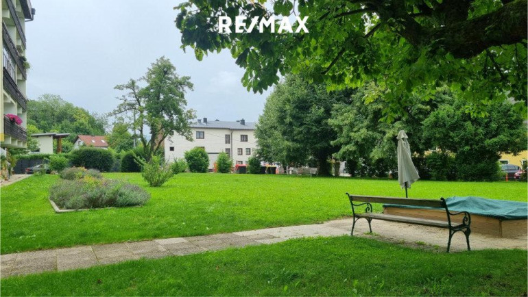 Wohnung - 4863, Seewalchen am Attersee - Sanierungsbedürftige Eigentumswohnung in Seewalchen am Attersee zu kaufen