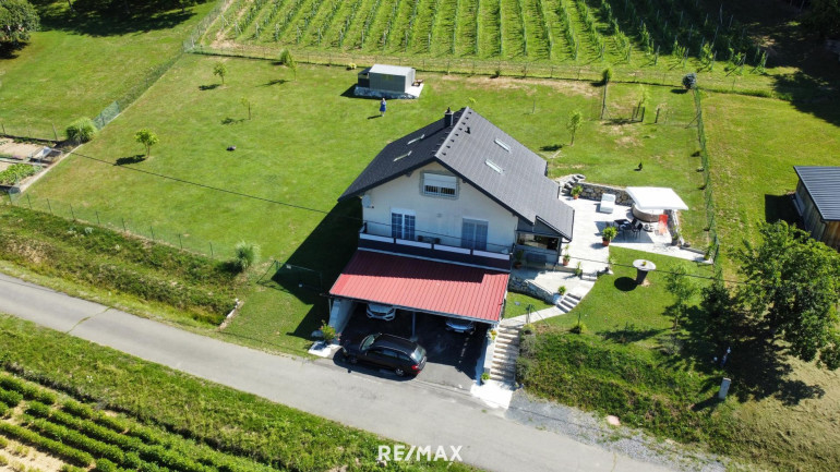 Haus - 8355, Tieschen - Aussicht: unglaublich - Lage: perfekt - Wohnfläche erweiterbar