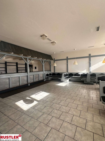 Einzelhandel - 9020, Klagenfurt am Wörthersee - Südseitig, hell & flexibel - ehemalige Gastrofläche mit vielen Nutzungsmöglichkeiten