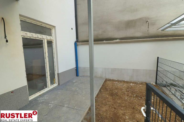 Wohnung - 1180, Wien - Altbaurenaissance - 2 Zimmer EG Wohnung mit Eigengarten - Nähe Kutschkermarkt