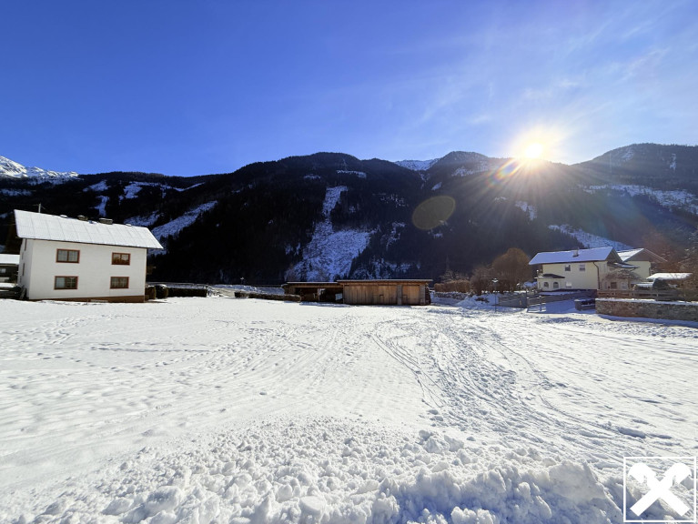 Grundstück - 9832, Stall - Großzügiger Baugrund im Mölltal