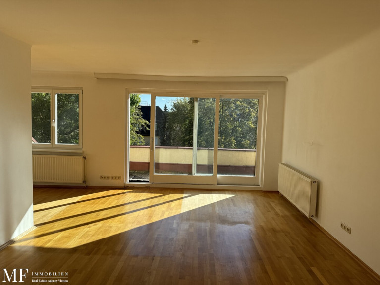 Wohnung - 1130, Wien,Hietzing - Top sanierte DG-Wohnung mit Balkon / nur 3 Wohneinheiten im Haus