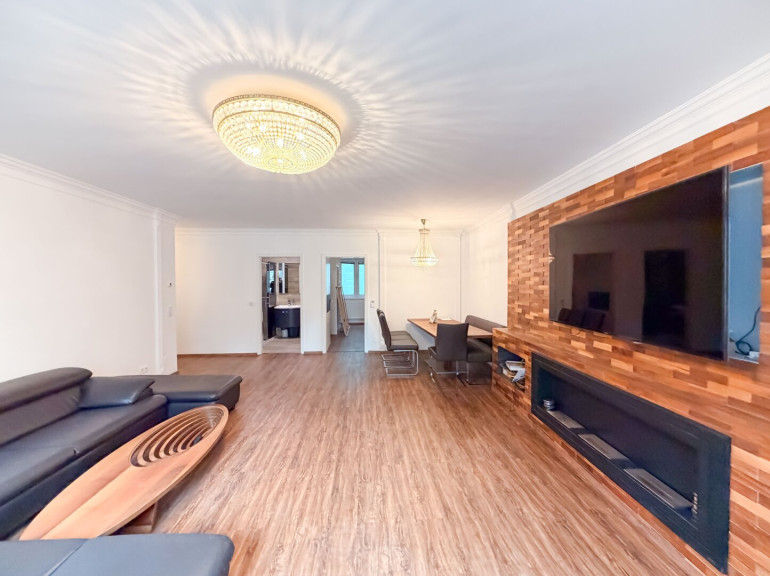 Wohnung - 1160, Wien - Großzügige 3-Zimmer-Eigentumswohnung mit Balkon im 1. Liftstock in Wien-Ottakring