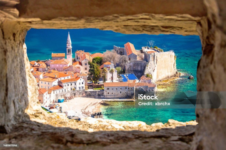 Wohnung - 85310, Budva - Apartment in Budva/Montenegro: nur wenige Meter zum Meer: ideal als touristische Vermietung oder Zweitwohnsitz