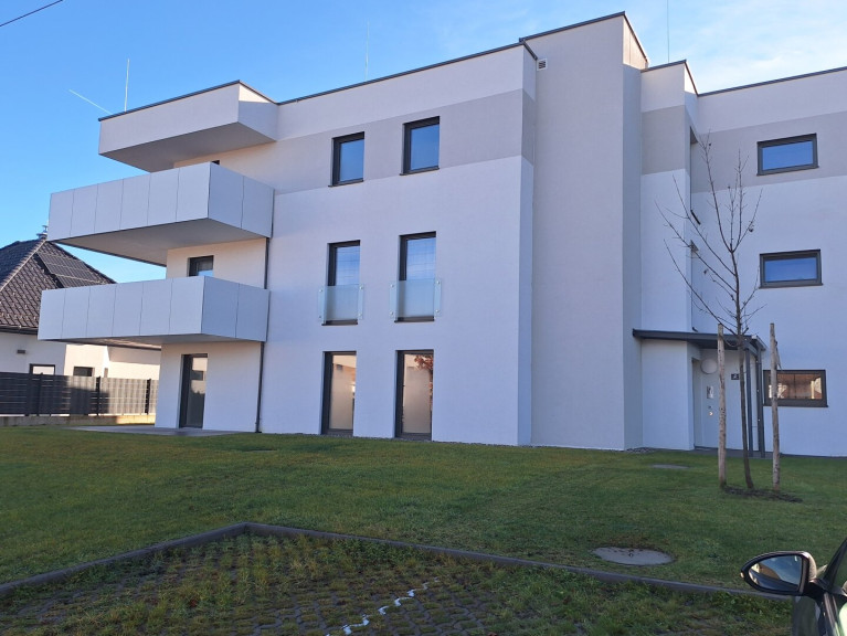 Wohnung - 4910, Ried im Innkreis - Charmante Gartenwohnung mit PKW-Stellplatz in der Tiefgarage