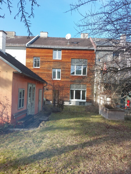 Haus - 4600, Wels - Stilvolles, saniertes Stadthaus mit Altbau-Charme und Grün-Oase