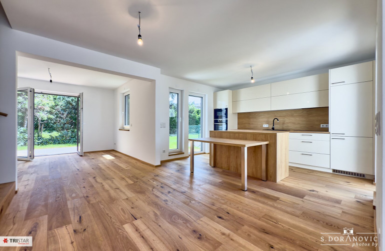 Haus - 1230, Wien - !!! AKTIONSPREIS !!! 1230 WIEN • NÄHE U6 • 5 ZIMMER • GARTEN • 2 TERRASSEN • KÜCHE INKL. • PKW-STELLPLATZ INKL. • EIGENTUM