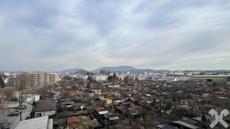 Wohnung - 8041, Graz - Wunderschön sanierte 3-Zimmer-Wohnung mit Schloßbergblick!