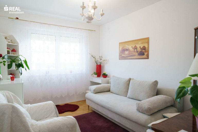 Haus - 2812, Hollenthon - ELK Fertighaus mit Panoramablick - 101m² Bungalow, 4 Zimmer, Schrankraum, 2 AR, Terrasse und Garage vorbereitet!