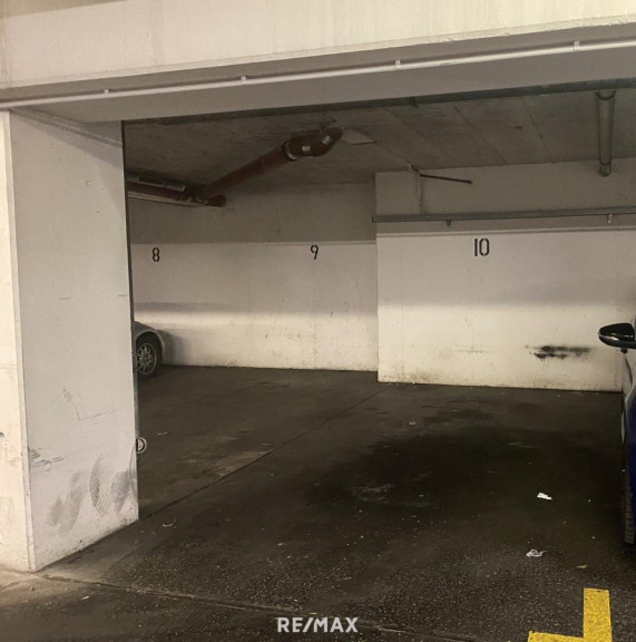 Immobilie - 1150, Wien - KFZ-Stellplatz in Westbahnhof- und Stadthallen-Nähe