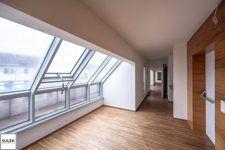 Büro / Praxis - 1150, Wien - Dachgeschoss - Neubau - Büro mit großer Rundum-Terrasse nahe U3! Provisionsfrei!