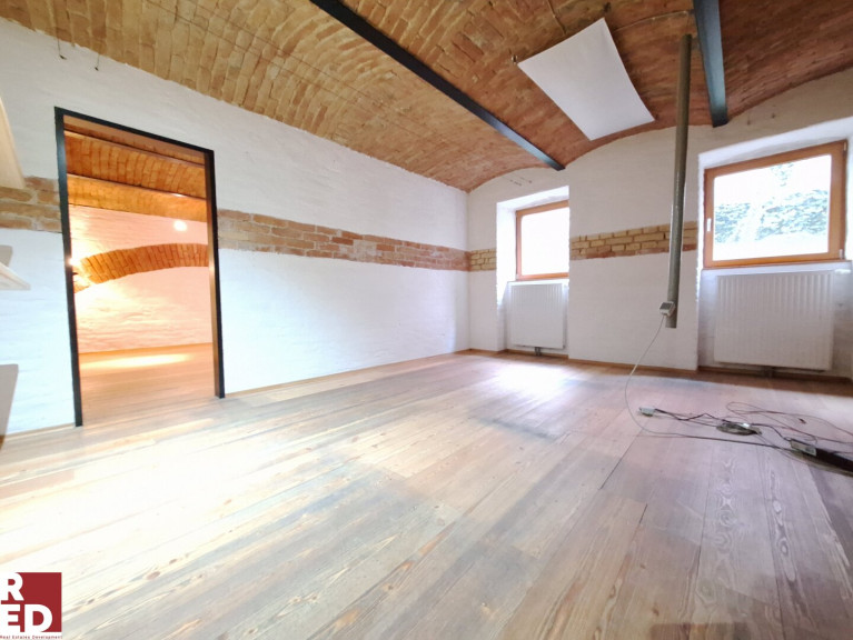 Büro / Praxis - 1180, Wien - Exklusives Loft in 1180 Wien: 828m² für Büro oder Praxis mit Garten und Terrasse!