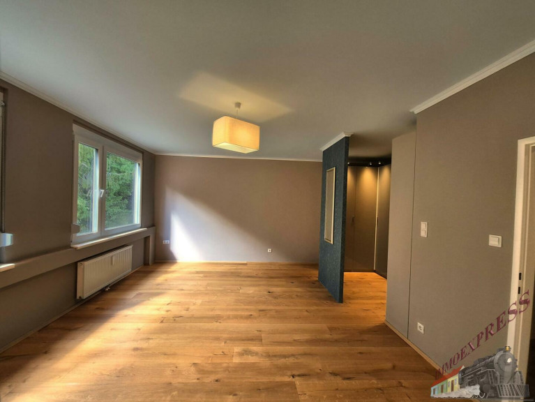 Wohnung - 2540, Bad Vöslau - Gehobenes Wohnjuwel-ideal für den Neustart