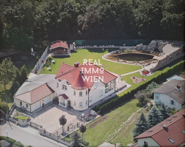 Haus - 2282, Markgrafneusiedl - Traumhaftes Grundstück mit exklusiver Villa - 360°- 3D Besichtigung