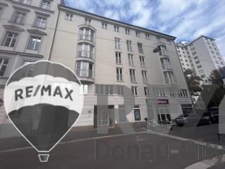 Immobilie - 1040, Wien - <b>&quot; Garagenstellplatz für Klein- bis Mittelklassefahrzeuge&quot;</b>