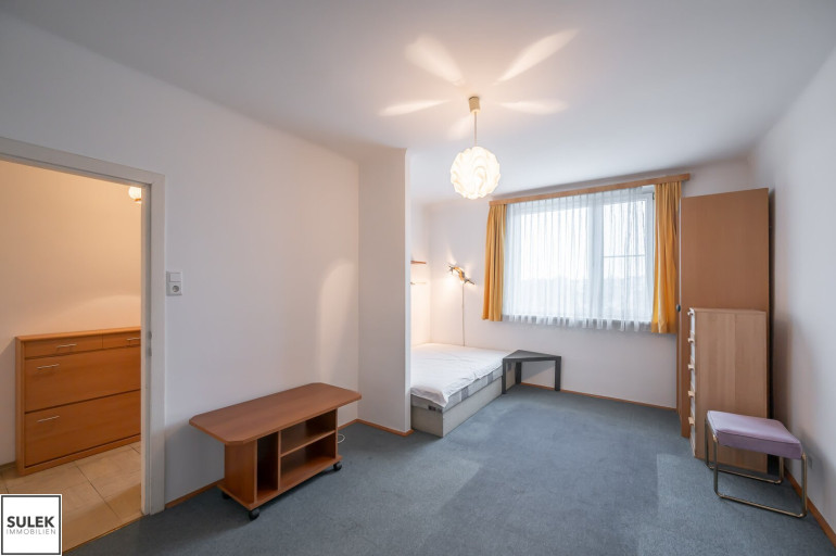 Wohnung - 1230, Wien - Perfekte Singlewohnung ab 1.1.2026 (1 Zimmer + separate Küche) im 3. Stock OHNE Lift - Grünblick nähe Bahnhof Atzgersdorf!