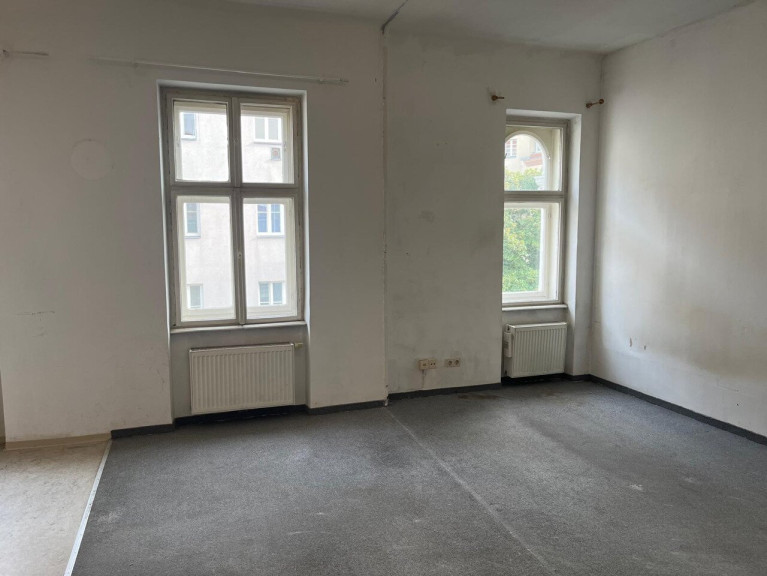 Wohnung - 1120, Wien - U4/U6 Längenfeldgasse - Altbaugarconniere im 3. Stock zu vermieten