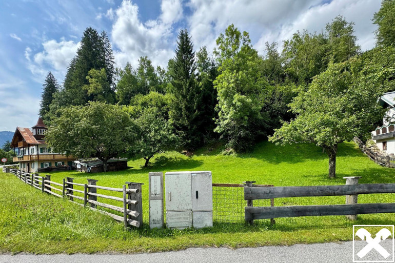 Grundstück - 5741, Neukirchen/Grv. - Grundstück mit Altbestand