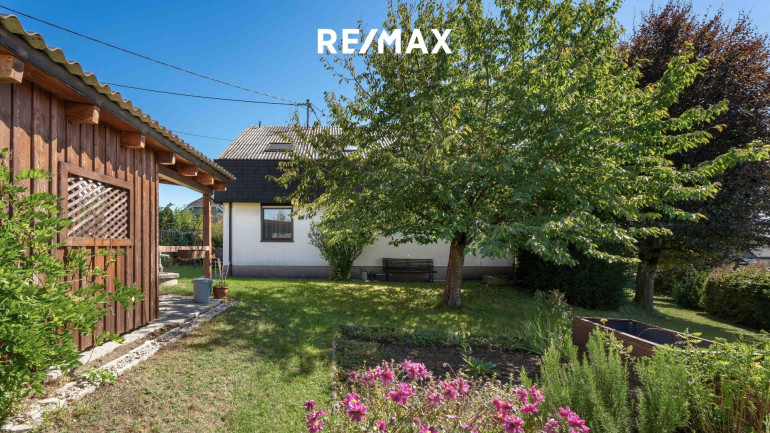 Haus - 4061, Pasching - Solide gebaute Liegenschaft in Pasching, an der Stadtgrenze zu Leonding