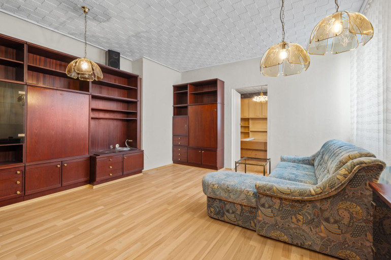 Wohnung - 1170, Wien - Charmante 2-Zimmer-Wohnung in 1170 Wien – sanierungsbedürftig - Bieterverfahren