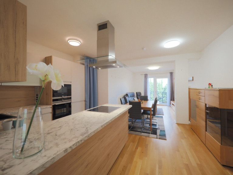 Wohnung - 2345, Brunn am Gebirge - Moderne Gartenwohnung mit zwei Terrassen & Tiefgaragenplatz in Brunn am Gebirge!