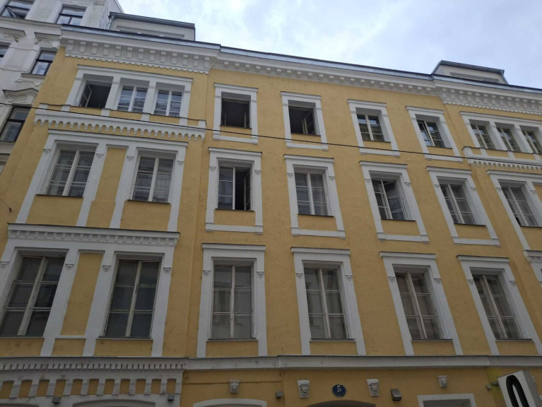 Wohnung - 1060, Wien - Naschmarktnähe - toller Altbau - viel Potenzial